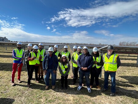 Group photo of March 8, 2023 Solar Workshop