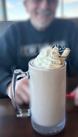 Doesn't this milkshake look good! 